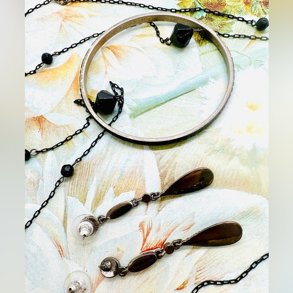 Vintage Black Jewelry Lot - Picture 7 of 13